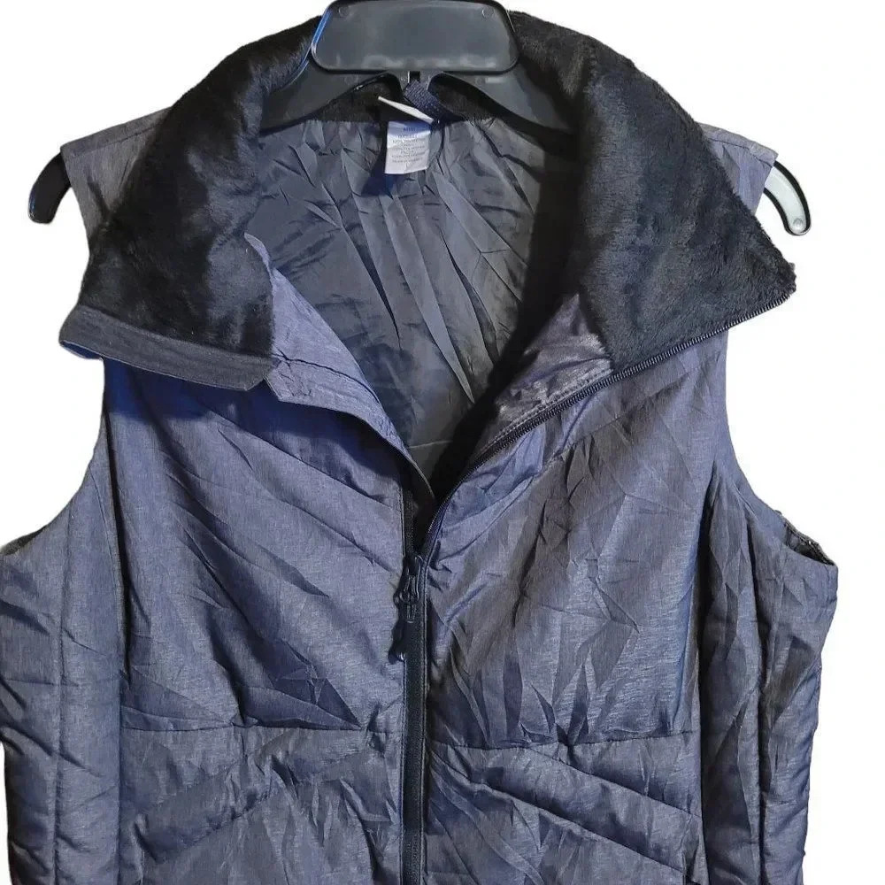 Champion Puffy Black Vest. Faux Fur Collar. Women's Large - Picture 3 of 4